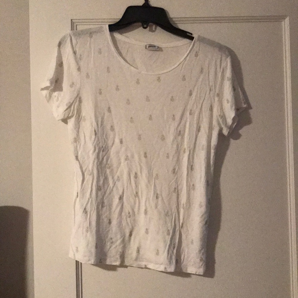 white & gold pineapple tee!